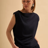 Kayık Yaka Drape Detaylı Bluz