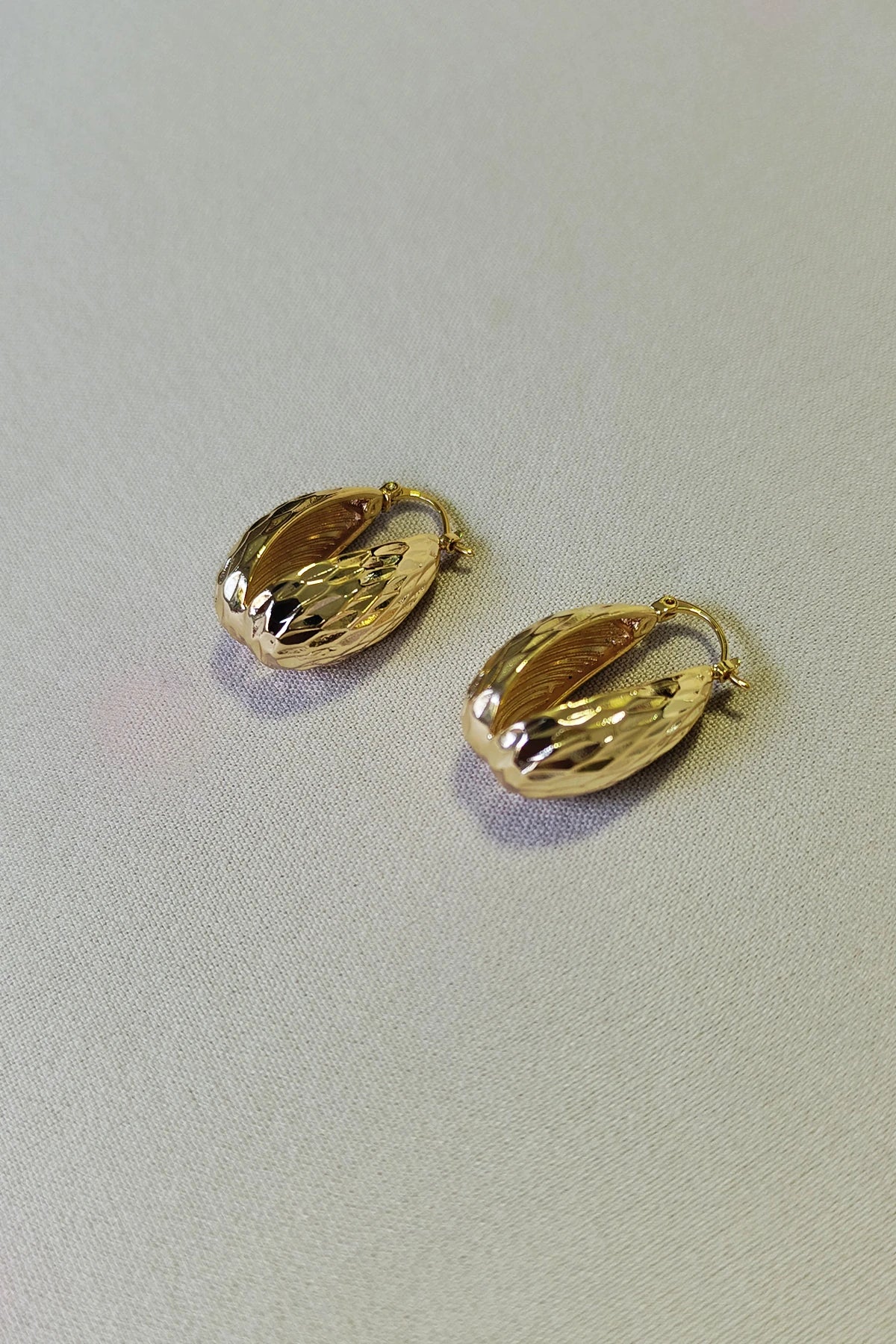 Sarmal Altın Küpe GOLD